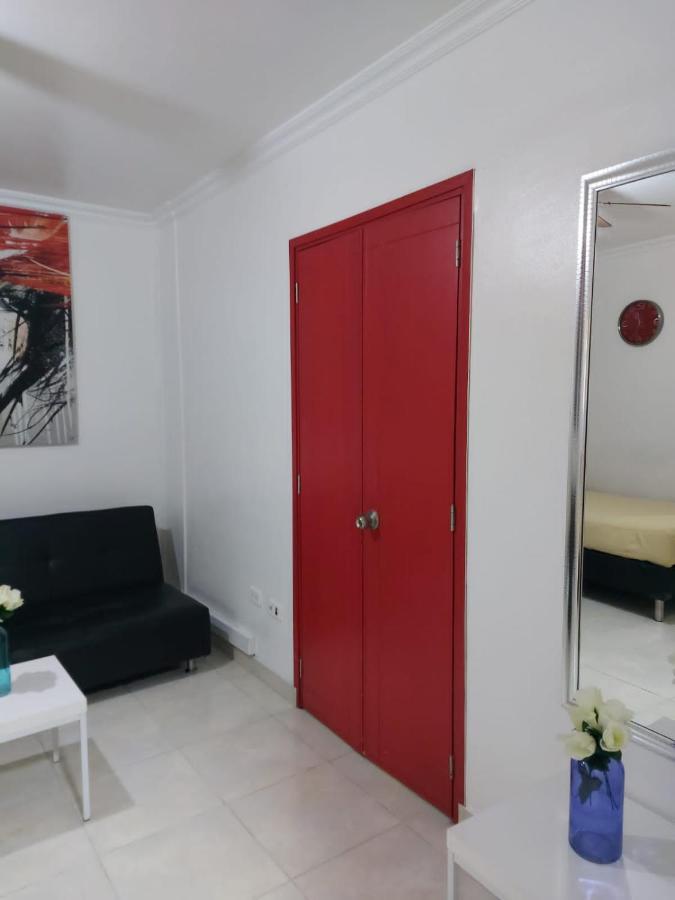 Apartamentos Laureles De La 70 Medellin Luaran gambar