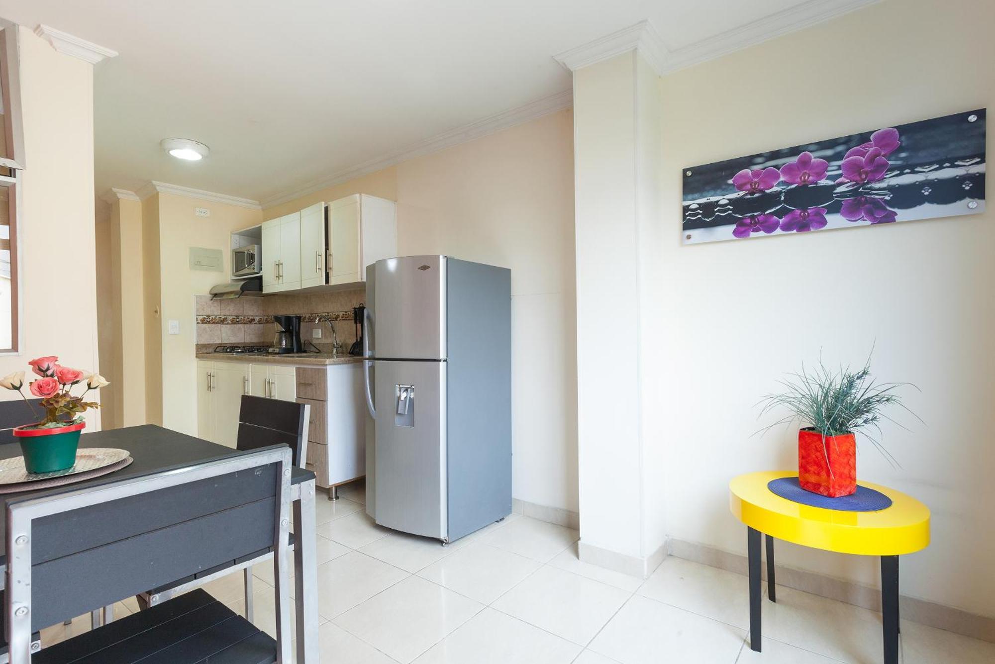 Apartamentos Laureles De La 70 Medellin Luaran gambar