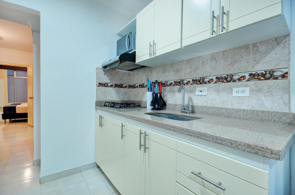 Apartamentos Laureles De La 70 Medellin Luaran gambar